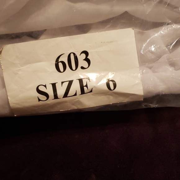 David's bridal slip for wedding dresses - Picture 6 of 7